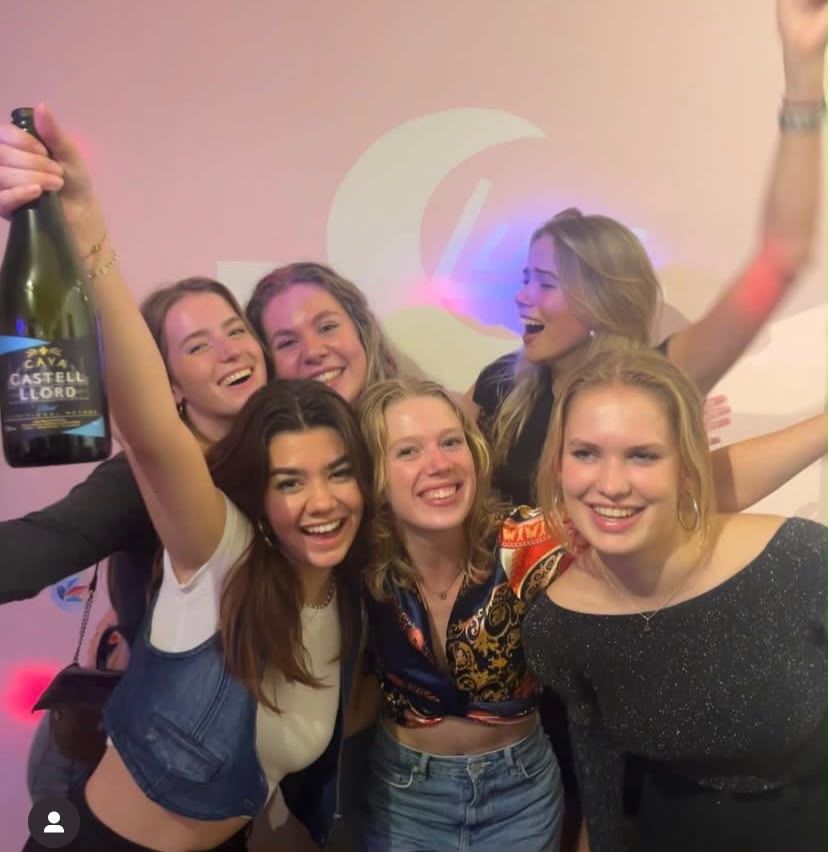 de cava gaat open